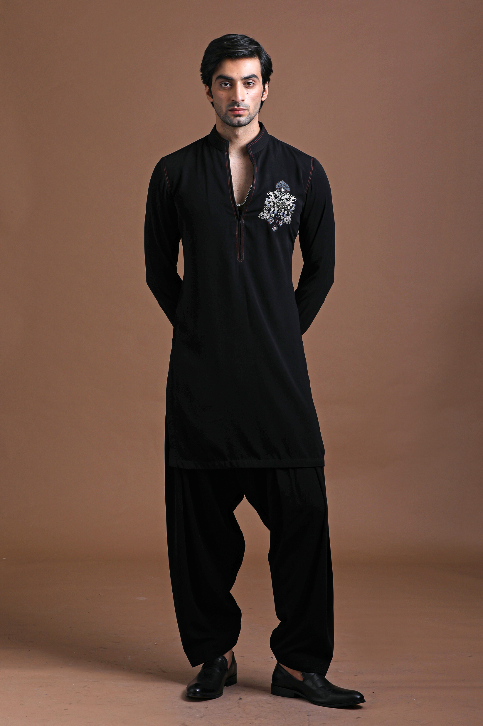 The Noir Majesty – Custom Black Kurta Shalwar