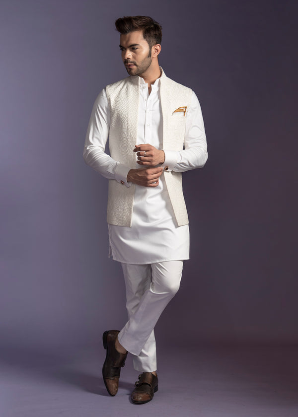 Jompers Men White & Maroon Solid Kurta with Churidar And Nehru Jacket -  Absolutely Desi